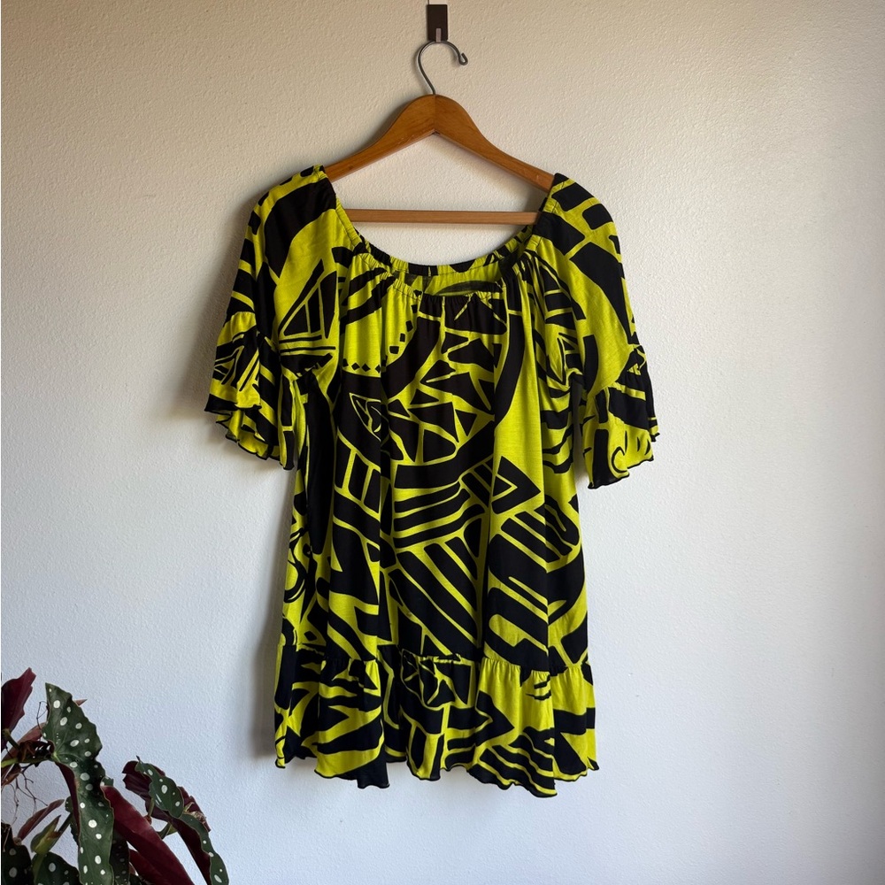 Women's Hawaiian Missing Polynesia size 1 green and black